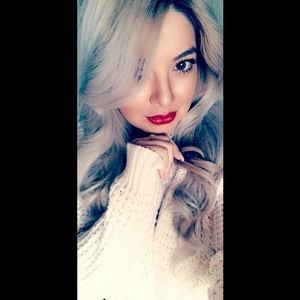 Meet your Posher, Alejandra